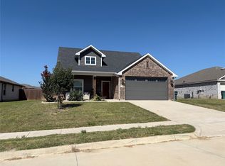 1104 Southridge Ln, Sherman, TX 75092