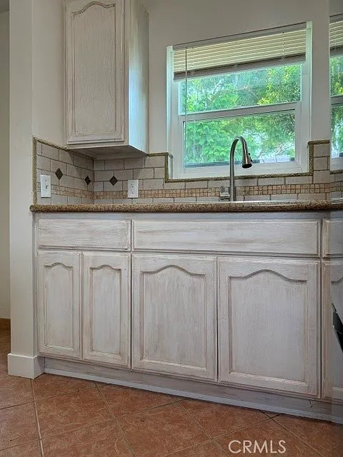 2 bed, 758 sqft, $1,900 — Photo 3