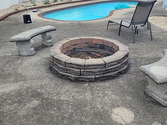 4th image of 3 Lake Michael Ln