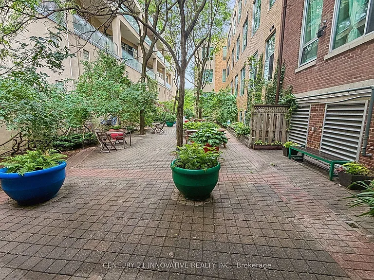 160 Baldwin St #420 — Photo 42