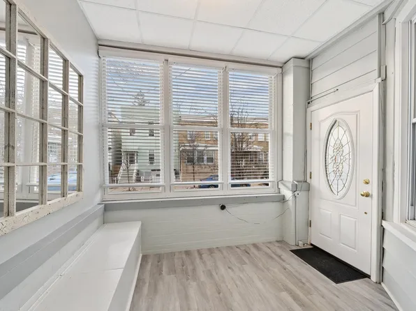 1610 West Street image 30 of 34