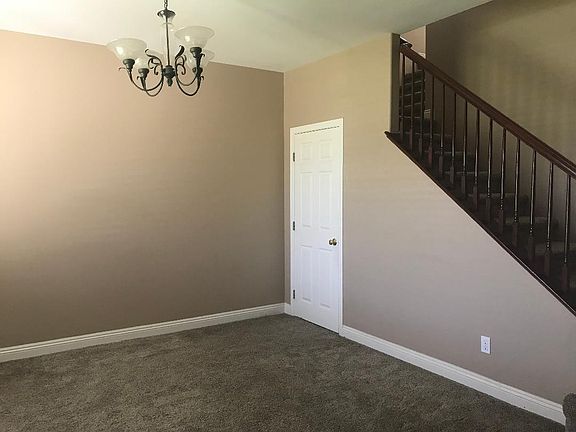 4th image of 34637 Yarrow Ct