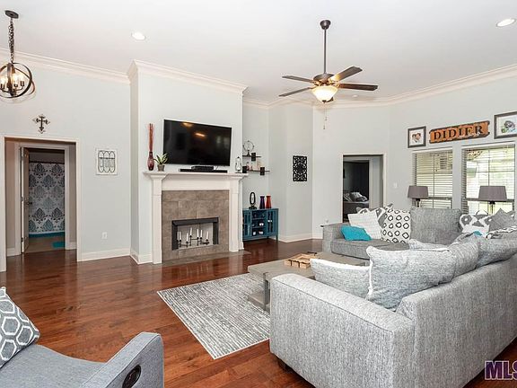 4th image of 41441 Creekstone Ave