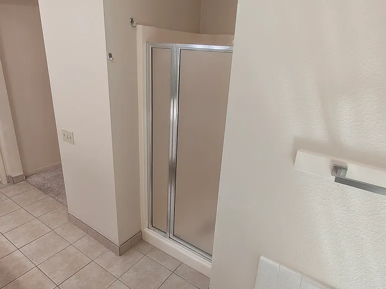 613 Edgebrook Ct — Photo 20
