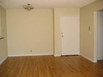 Dining Room & Entry