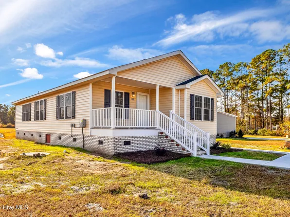 853 Yaupon Drive SW, Calabash, NC 28467