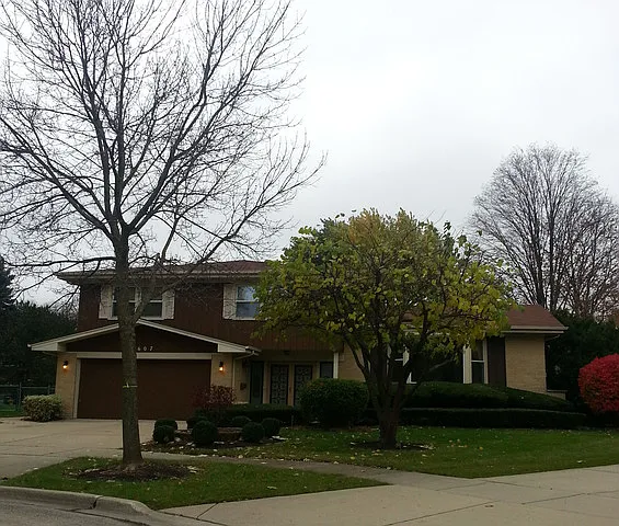 607 E Thorntree Ter photo 1