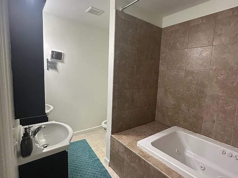 2 Mint Farm Dr — Photo 9