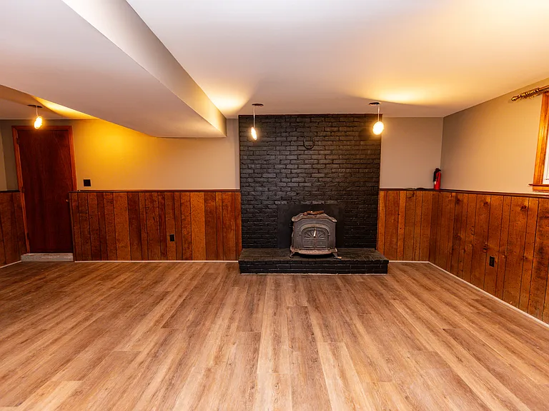 45 Renshaw Rd — Photo 16
