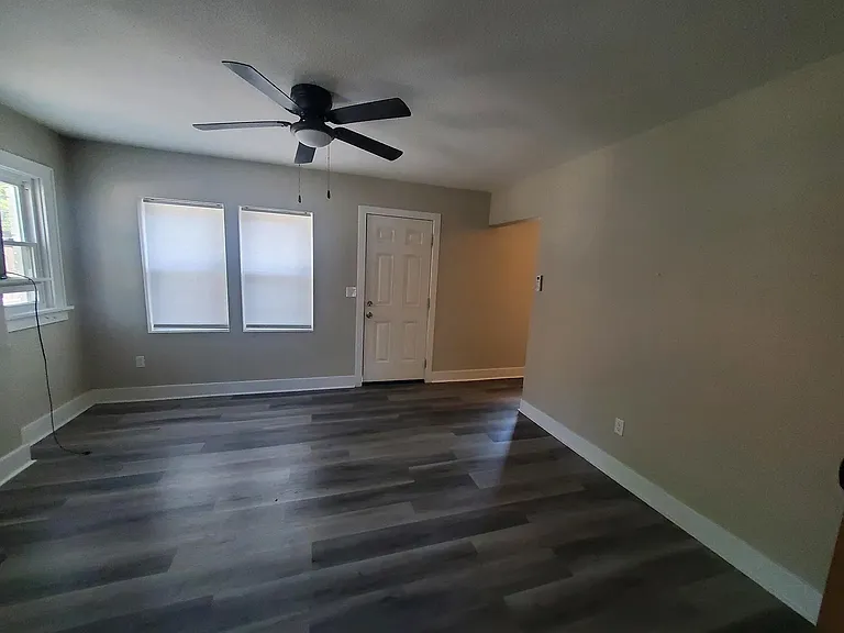 304 S Hydraulic St #1 — Photo 11