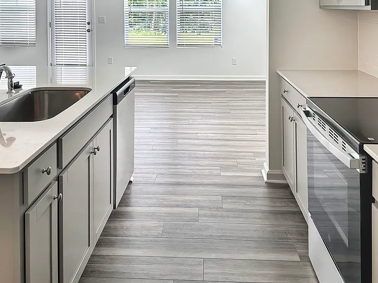 515 Fran Dr — Photo 10