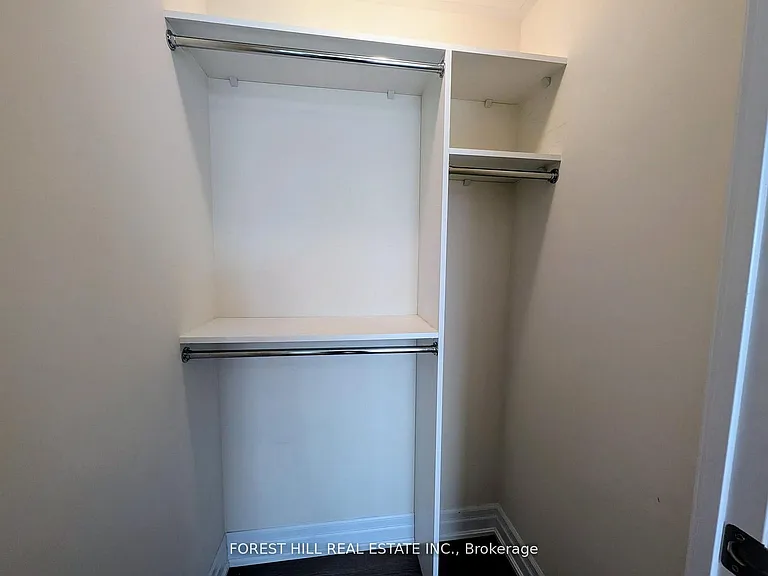 9075 Jane St #1909 — Photo 17