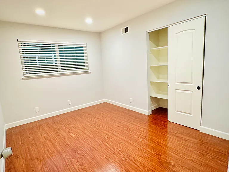 2935 Valhalla Dr — Photo 16