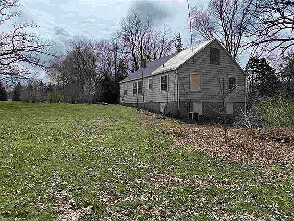 2nd image of 5226 Glen Dr