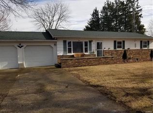 72 N Walnut St, Richview, IL 62877