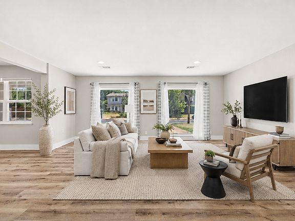 3rd image of 8635 Strathmore Dr
