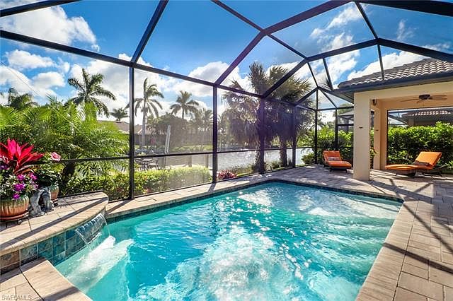 Home For Sale In Waters Edge