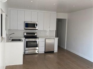 1201 Bayview Dr #B, Manhattan Beach, CA 90266
