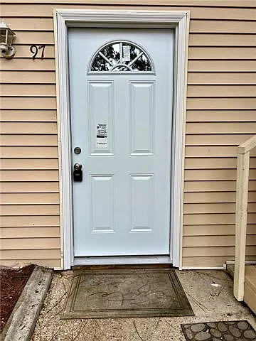 3 bed, 2.0 bath, 1100 sqft, $1,300 — Photo 3