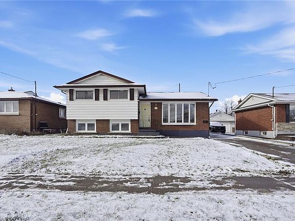 2nd image of 93 Wellington St