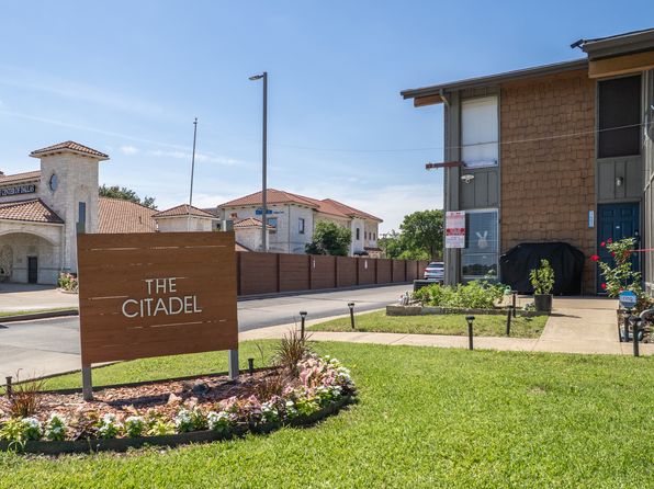 6104 Lyndon B Johnson Fwy #3004