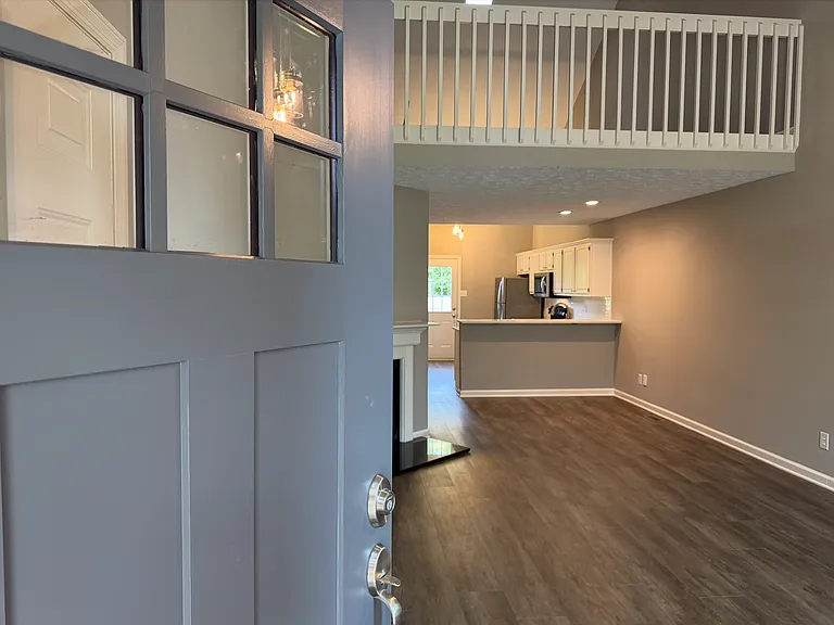 4795 Moss Creek Dr — Photo 2