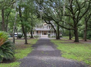 6426 Farm House Rd, Ravenel, SC 29470