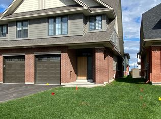 1308 Whitlow Grass Way, Ottawa, ON K2W 1A1