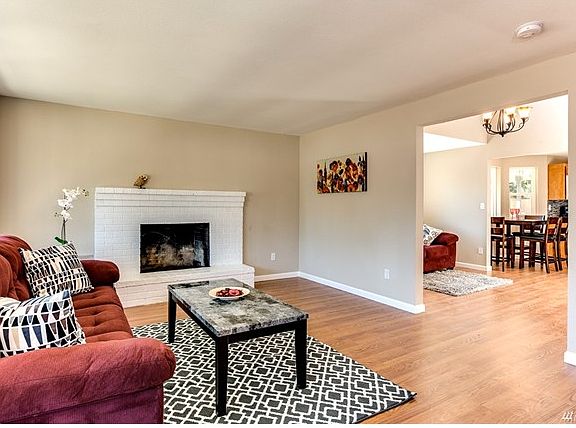 4th image of 15121 120th Avenue Ct E