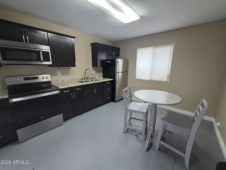 1812 E Whitton Ave — Photo 32
