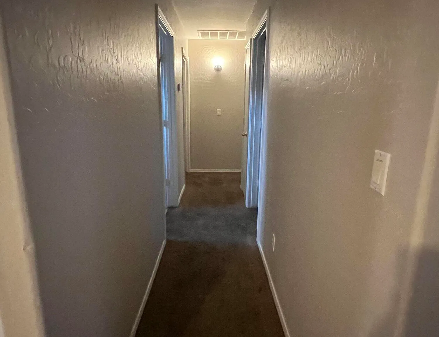 3 bed, 2.0 bath, 1008 sqft, $1,400 — Photo 4