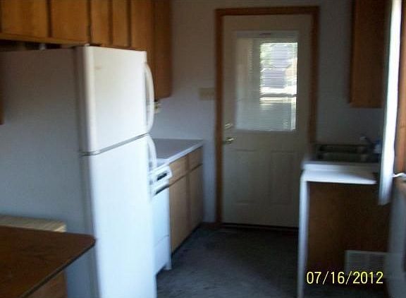 2nd image of 1402 2nd Ave S