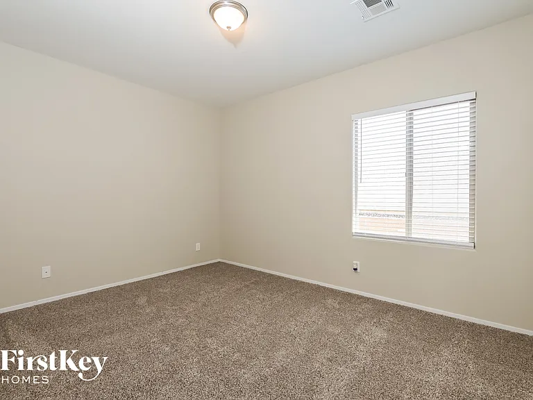 2673 Rue Toulouse Ave — Photo 11