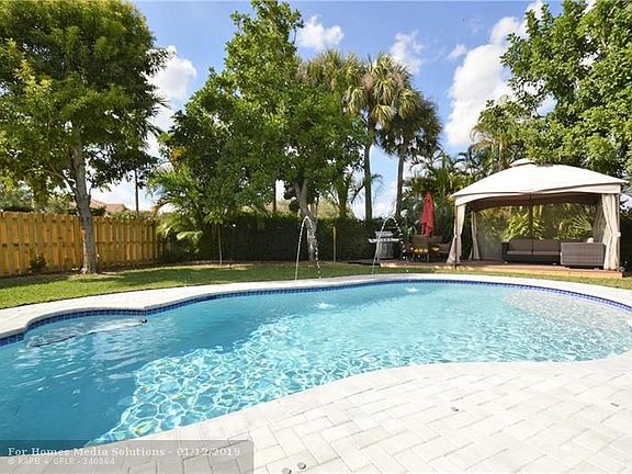2nd image of 6995 NW 29th Ct