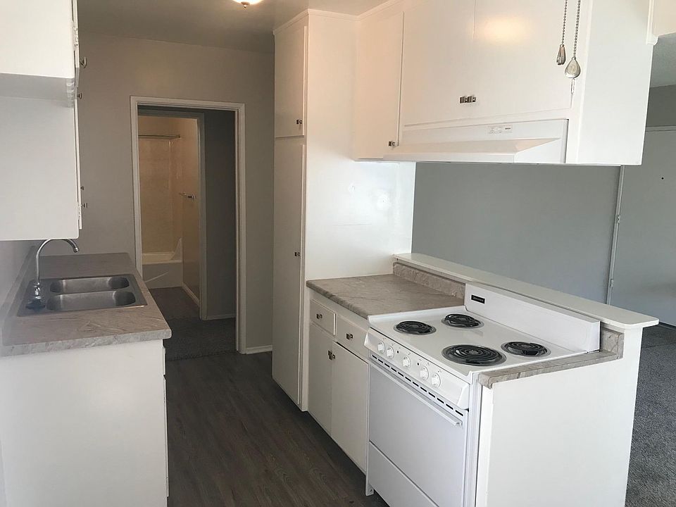 1st image of 9228 Somerset Blvd