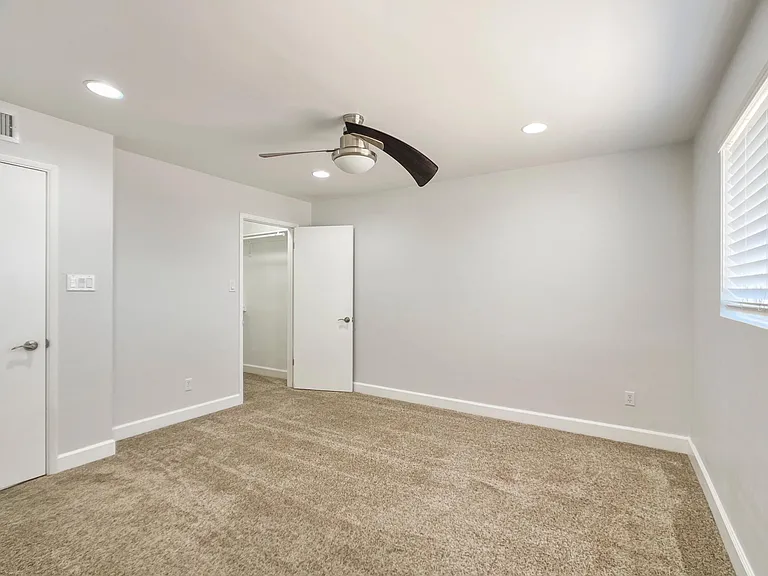 825 W Elna Rae St — Photo 12