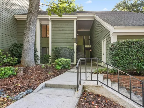 1520 Benjamin Pkwy APT D, Greensboro, NC 27408