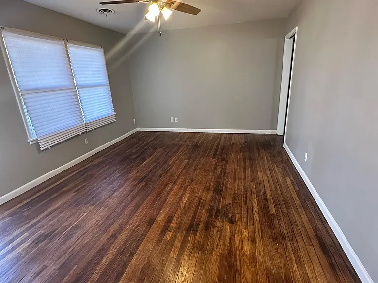 3519 Lometa Dr — Photo 9