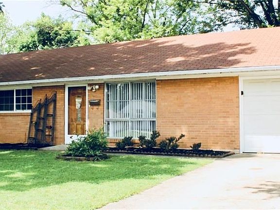 2nd image of 429 Kristine Ln