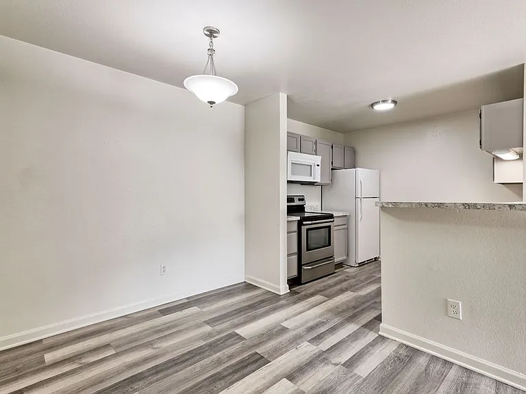 2856 17th Ave #103 — Photo 34