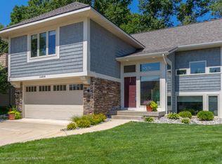 16808 Meadowbrook, Haslett, MI 48840