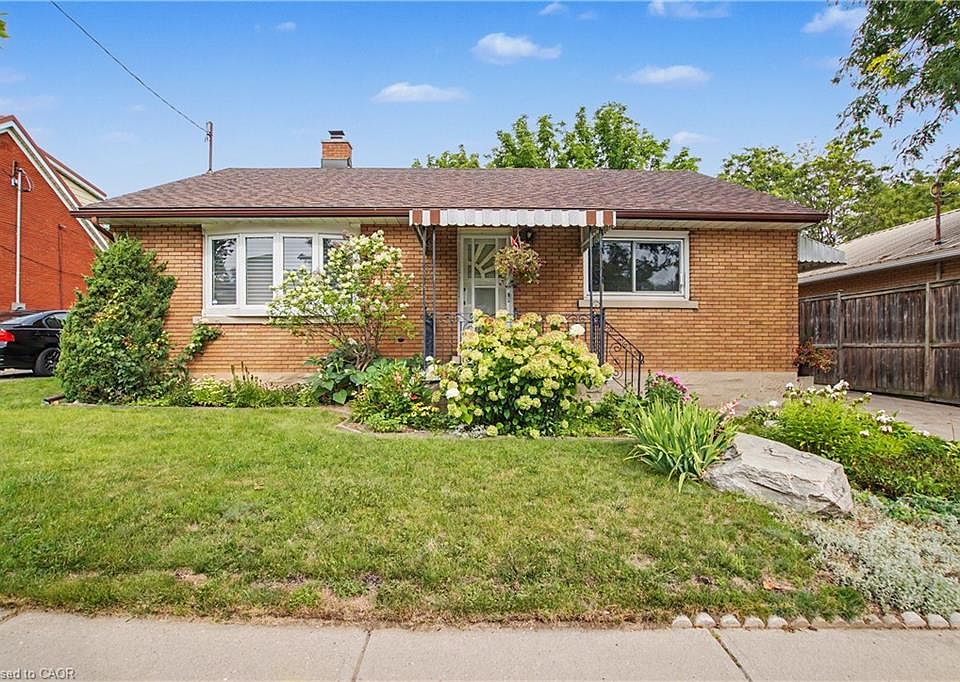 1st image of 240 Guelph St