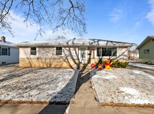 1214 W Taylor St, Appleton, WI 54914