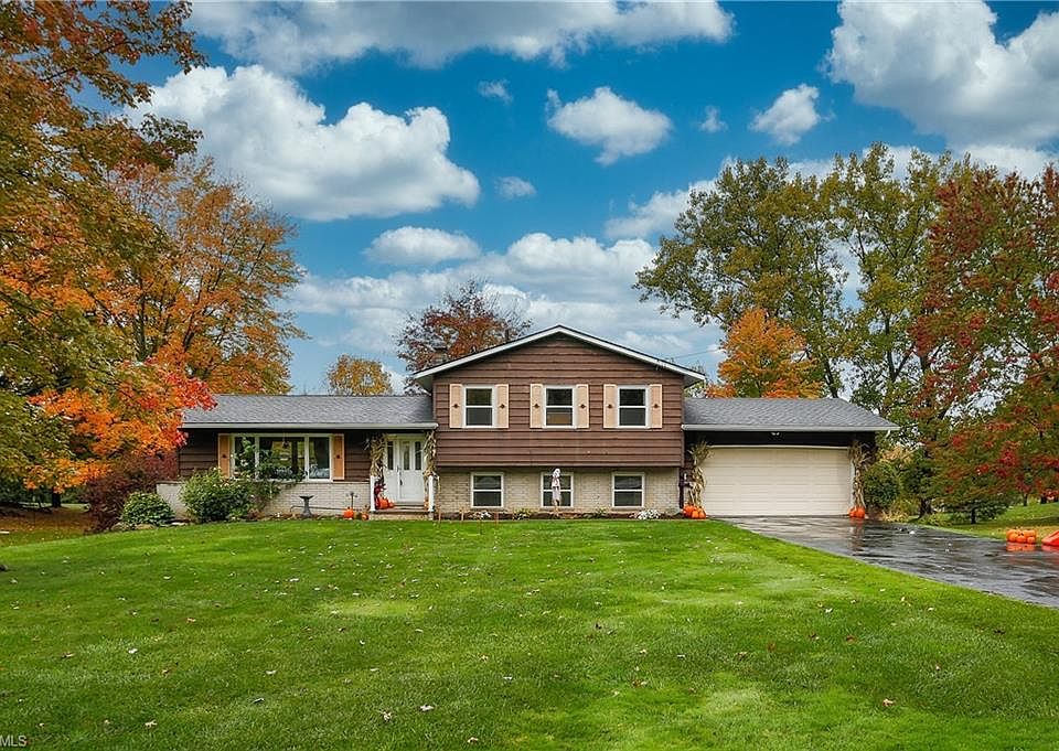 1st image of 908 Iroquois Run