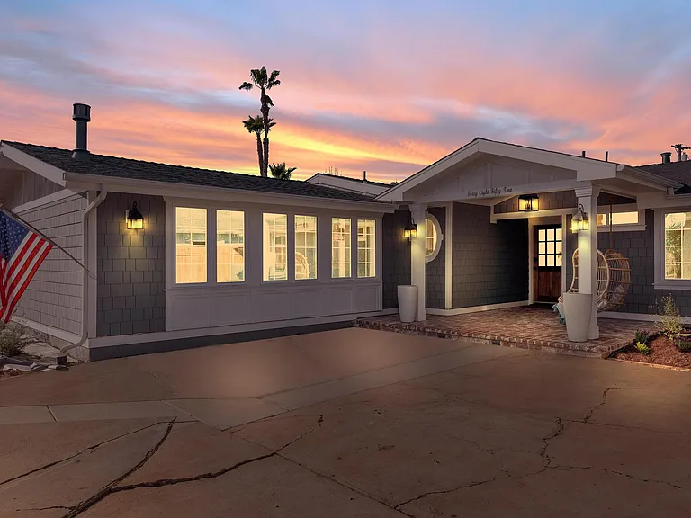 4852 Mount Almagosa Dr — Photo 40