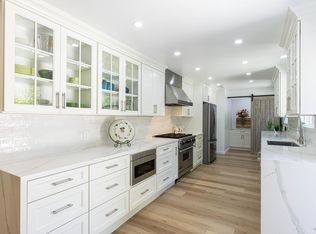34 Los Alondras Ct, Novato, CA 94947