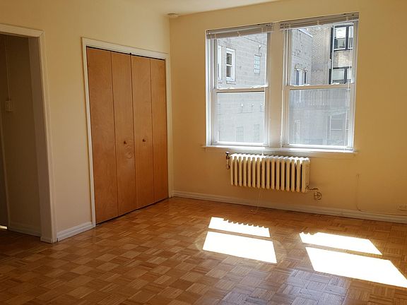 5th image of 432 W Belmont Ave APT 410