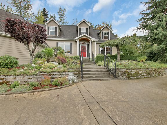 4th image of 8512 72nd Ave E