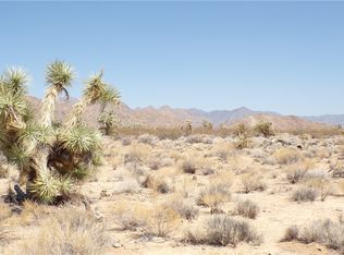 11814 S Dateland Rd, Yucca, AZ 86438