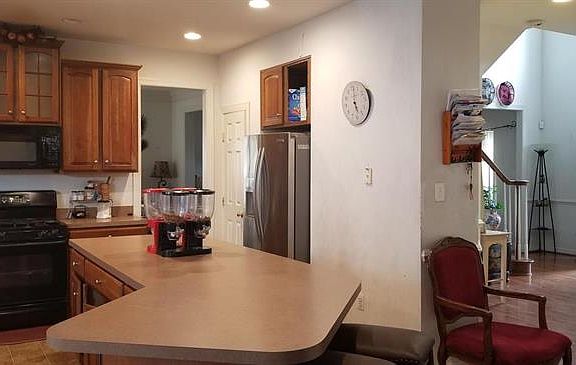 3rd image of 18323 Misty Acres Dr